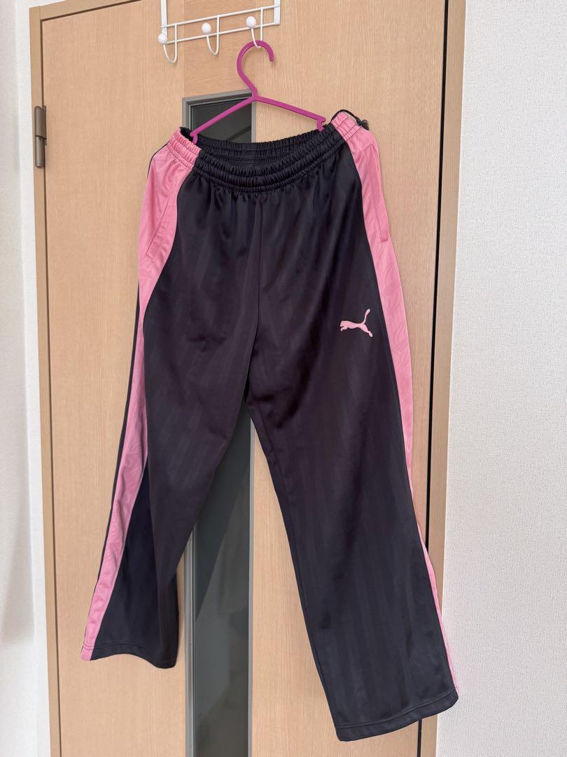 PUMA 黒 ピンク ジャージパンツ