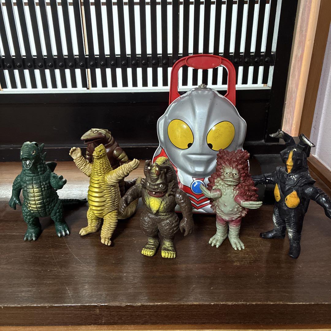 ウルトラマンバッグ　怪獣6体　セット