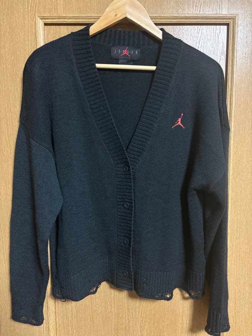新品 NIKE JORDAN カーディガン 完売品 希少Mサイズ 新品 NIKE JORDAN カーディガン 完売品 希少Mサイズ