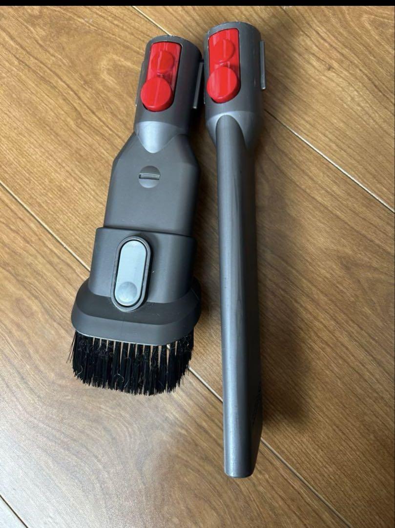 ダイソンv7スリム　本体＋充電器付き