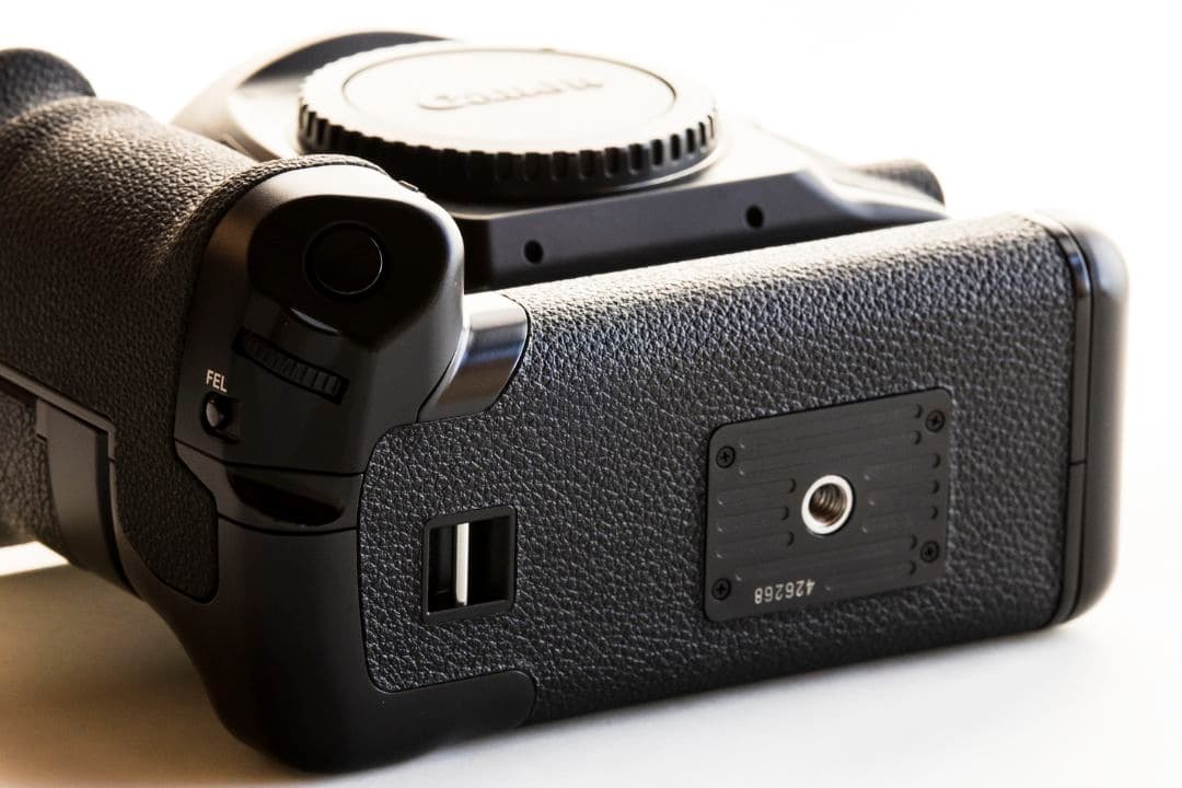 Canon キヤノン EOS-1V HS 極上美品 フィルム交換53本 - メルカリ