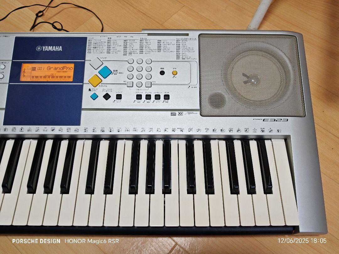 Yamaha PSR-E323 電子キーボード