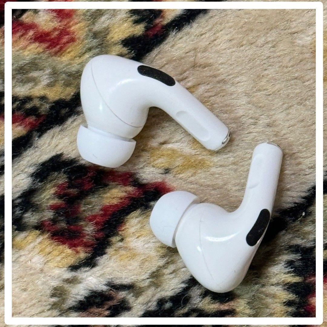 【AirPods Pro】本体両耳のみです 両耳】AirPods Pro イヤホン [両耳のみ]%.= - メルカリ
