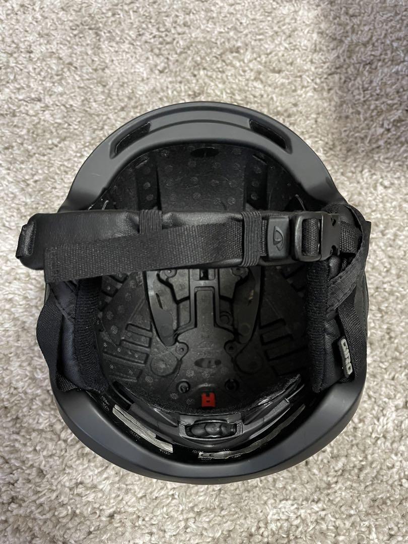 GIRO NEOスキースノボヘルメットＬサイズ ジロネオアジアンフィット　軽量