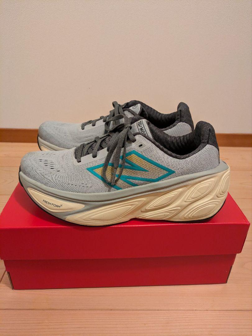 ニューバランス　Fresh form X more v5 モアv5　27.0