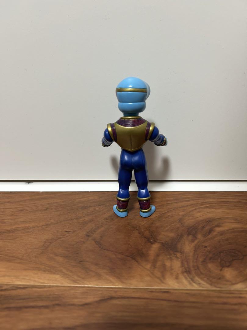 ドラゴンボール 海外のベビー カプセルコーポ建造物フィギュア GTタイトルロゴ等