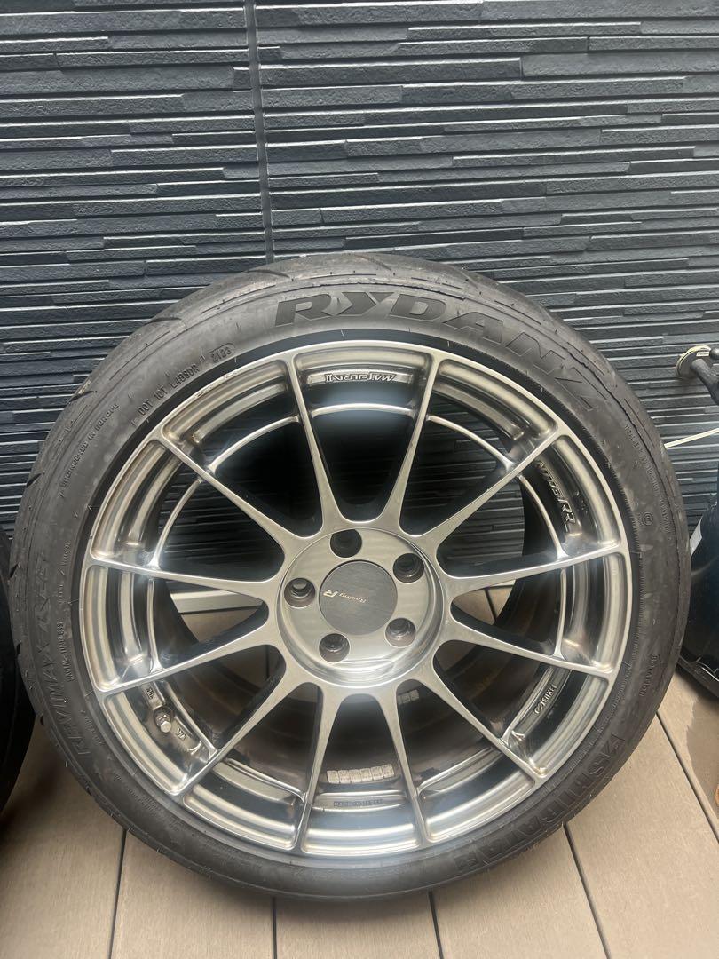 ENKEI NT03RR 18インチ9J+45 タイヤ265/35R18
