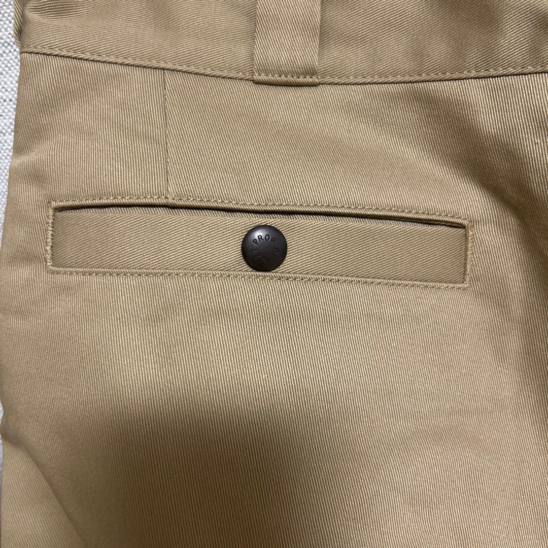 カーキ ワークパンツ ジッパーポケット付き カーキ ワークパンツ ジッパーポケット付き