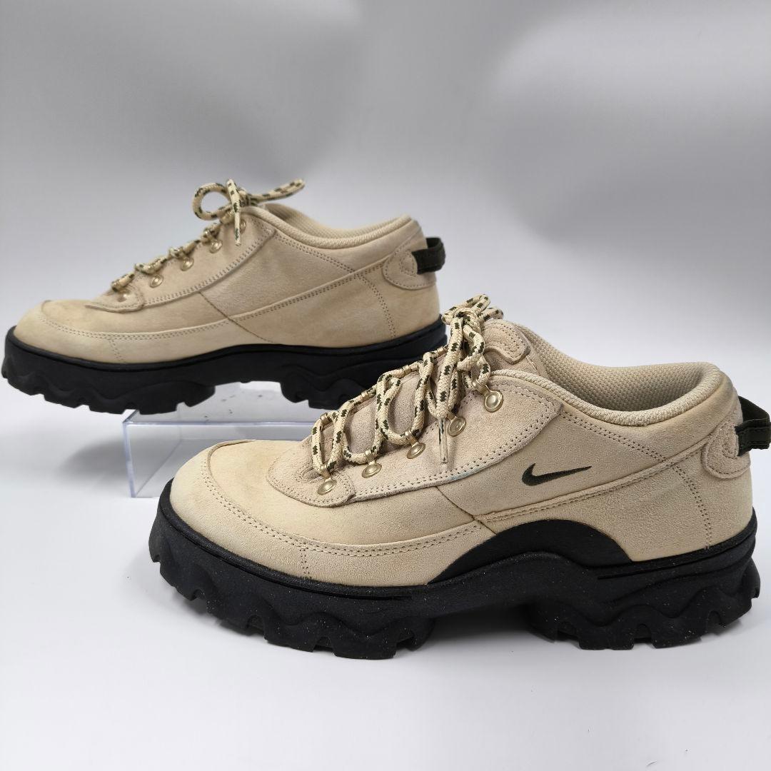 美品【NIKE】LAHAR LOW 28 スニーカー 厚底 トレッキング 美品【NIKE】LAHAR LOW 28 スニーカー 厚底 トレッキング