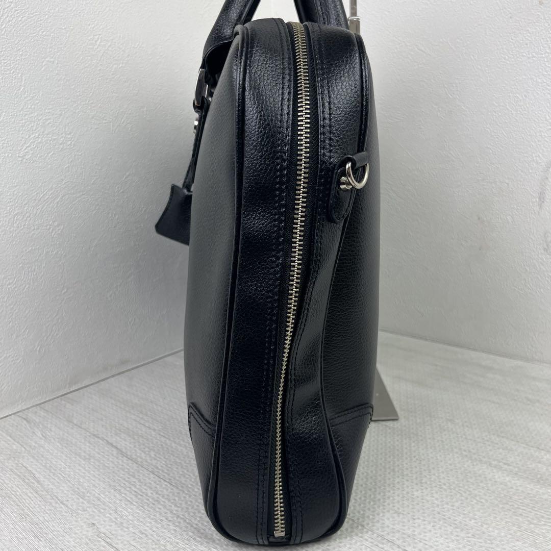 極美品✨ タケオキクチ ビジネスバッグ レザー ブラック 鍵付き A4