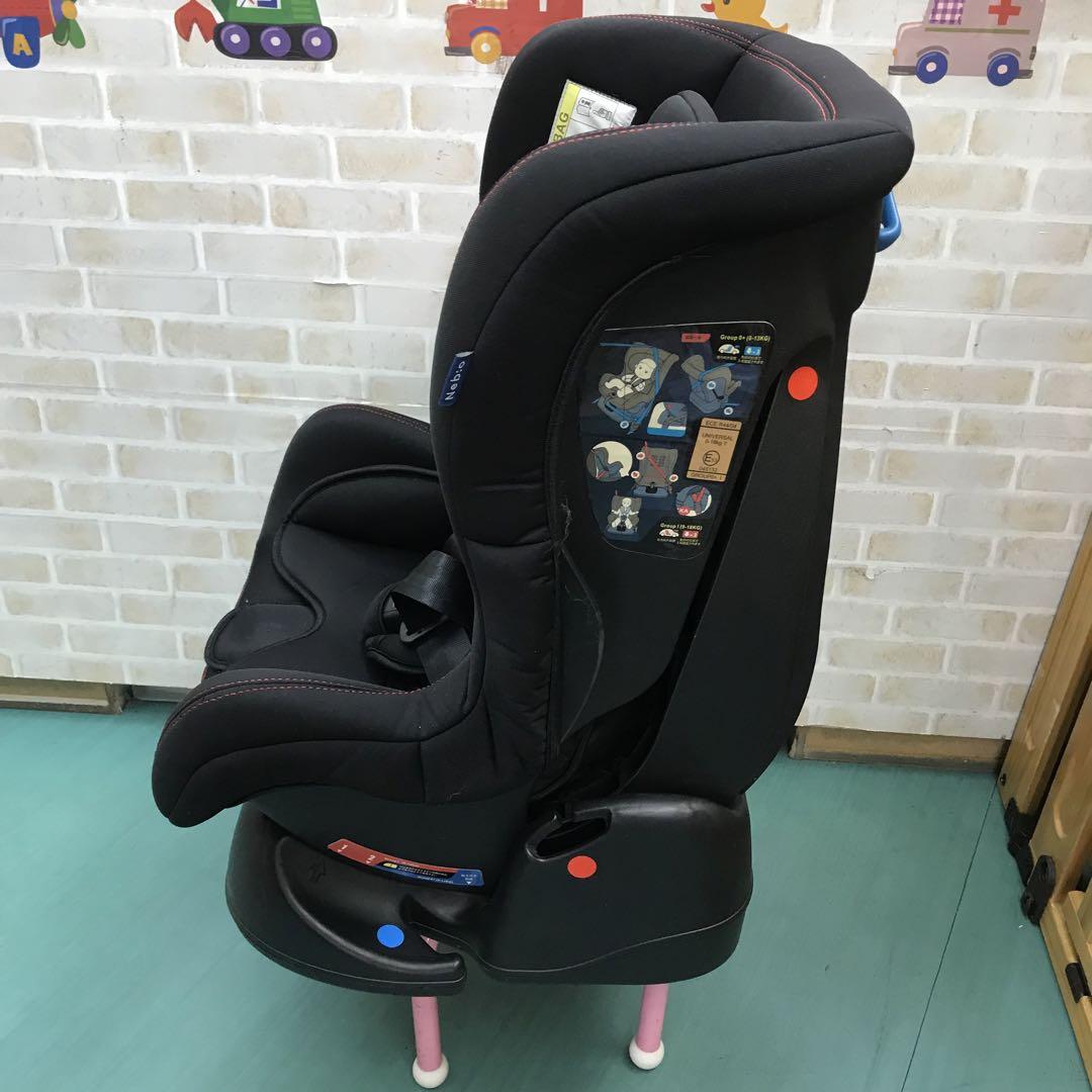 ネビオ　チャイルドシート　新生児から