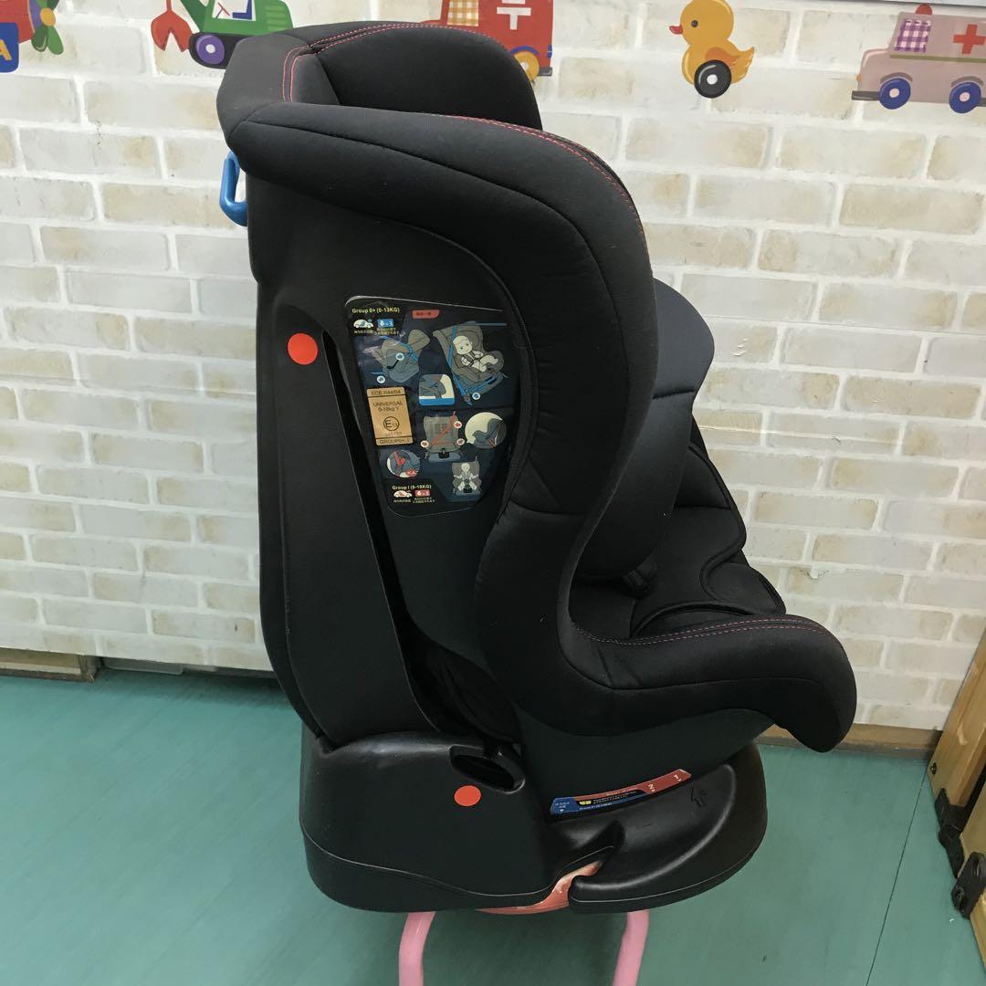 ネビオ　チャイルドシート　新生児から