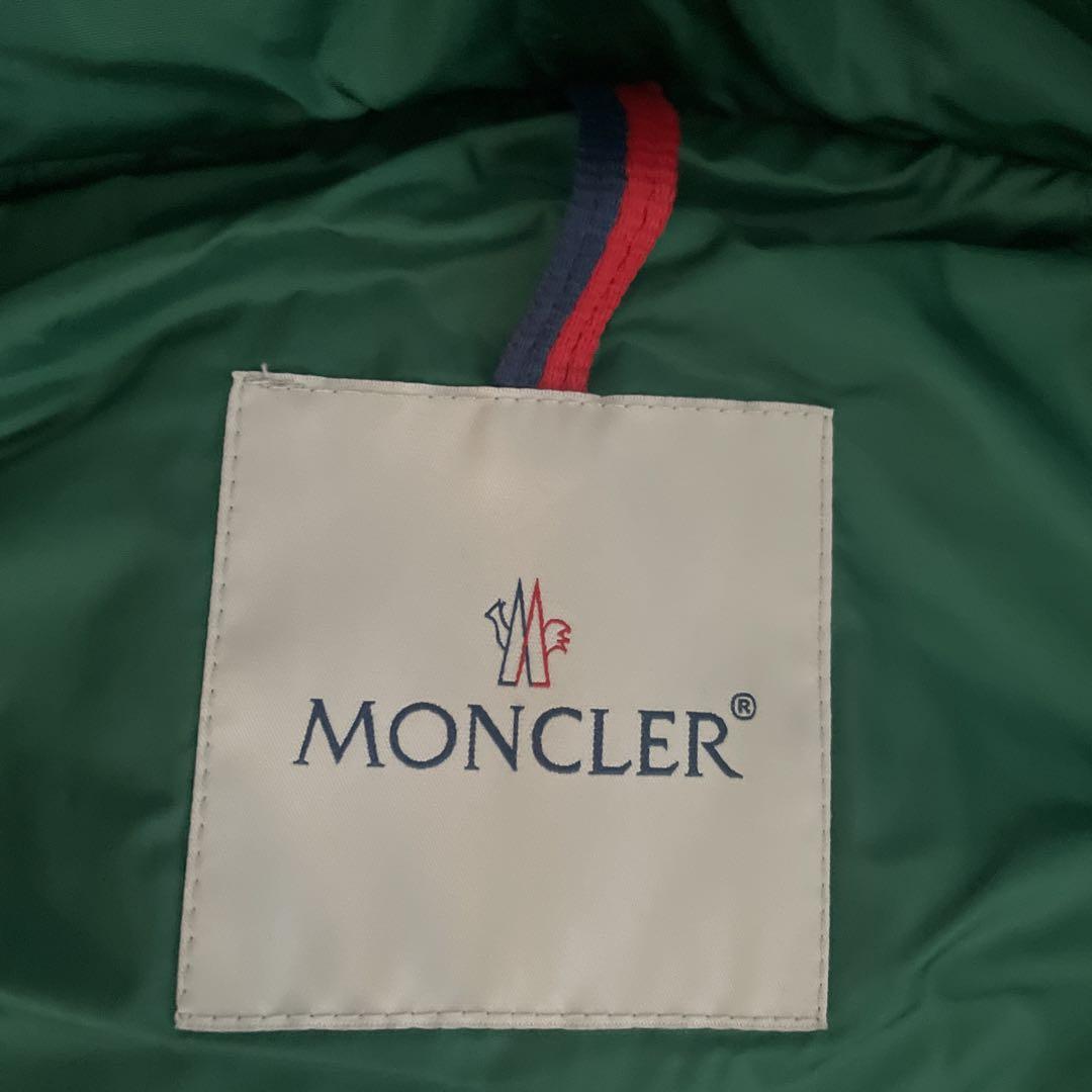 MONCLER ダウンジャケット 緑