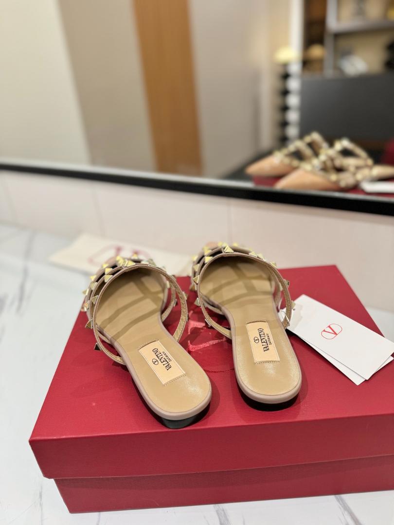 関送込【VALENTINO】One Stud レザー サンダル Valentino Garavani - One Stud Denim Leather Ankle Strap Pump
