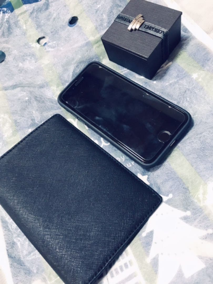 ARMANI ブラックレザーモバイルカバー 