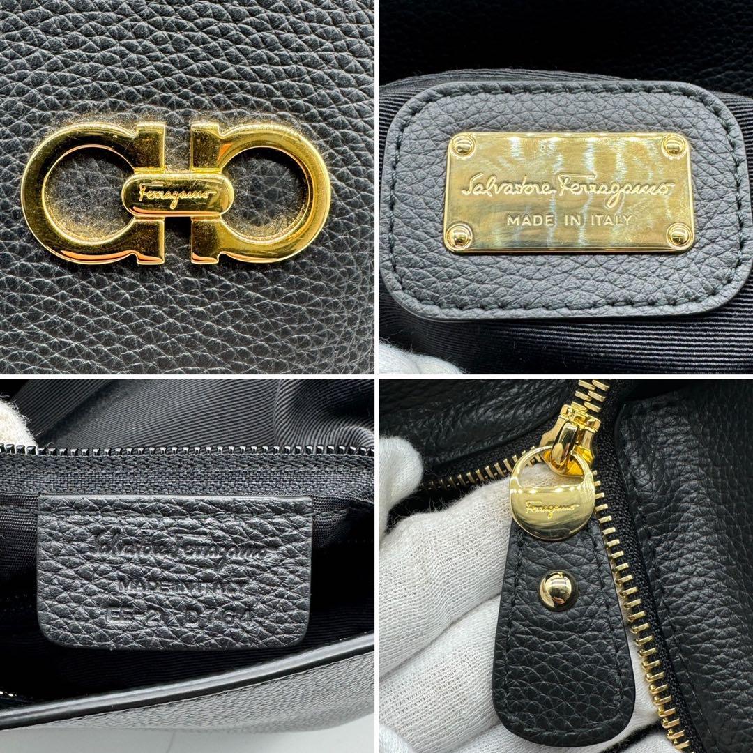 Salvatore Ferragamo✨ダブルガンチーニ　トートバッグ　刻印金具 Salvatore Ferragamo✨ダブルガンチーニトートバッグ刻印金具
