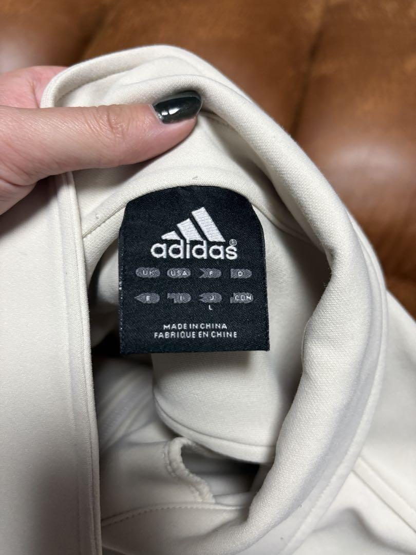 adidas トラックジャケット