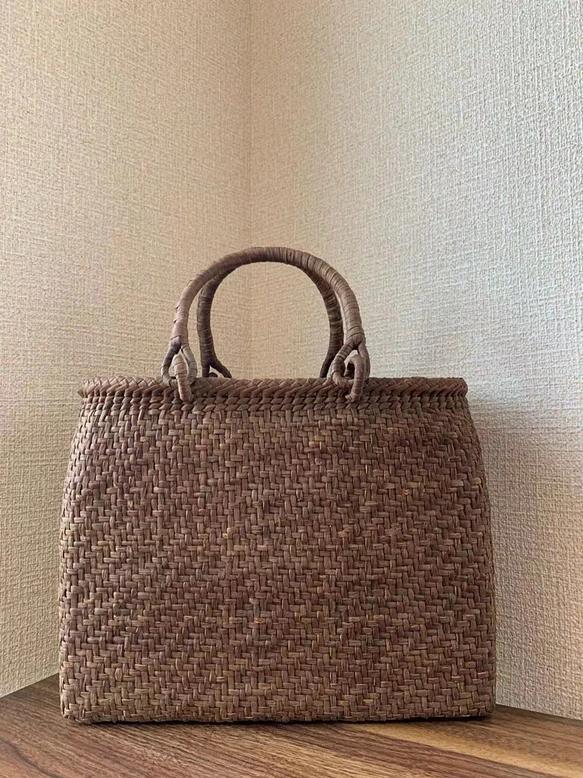 国産山葡萄 手作り かごバッグ 網代編み➕花チャーム