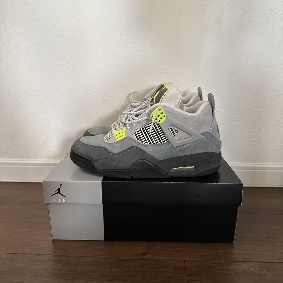 Air Jordan4 neon 画像1