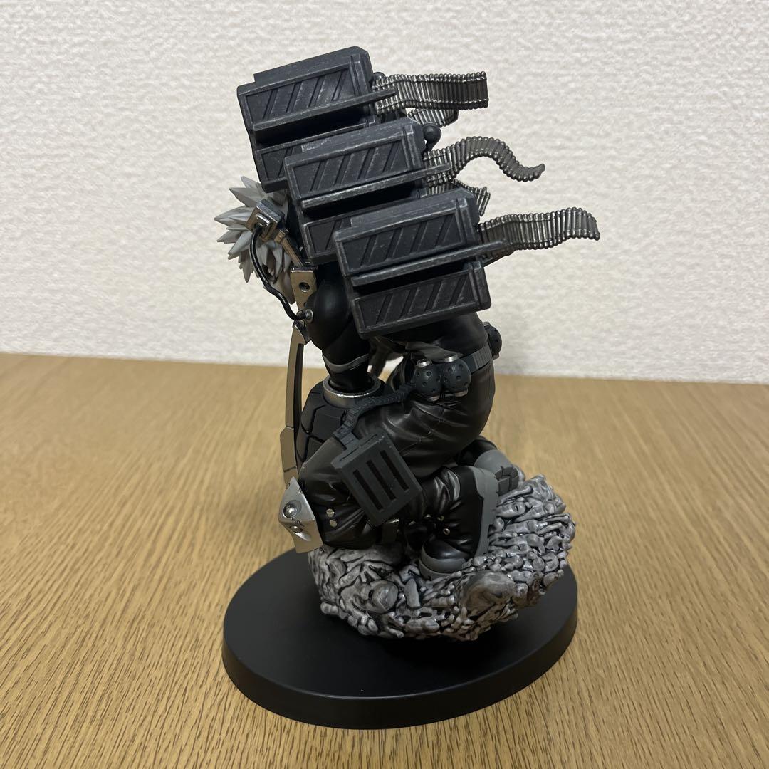 僕のヒーローアカデミア 爆轟勝己　フィギュア　応募者全員サービス Amazon.co.jp: ジャンプGIGA ヒロアカ 爆豪勝己 フィギュア 応募