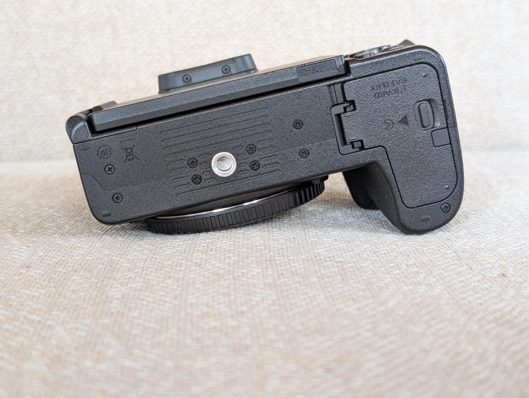 Z50II 16-50 VR レンズキット + 2x EN-EL25a 保証対象