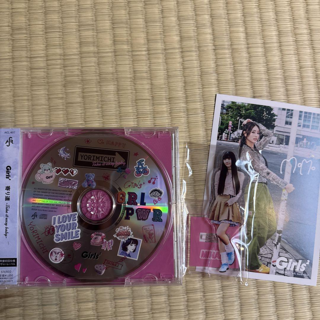 girls ² 寄り道 アクリルスタンド(みなみ) 写真(ももか)付き