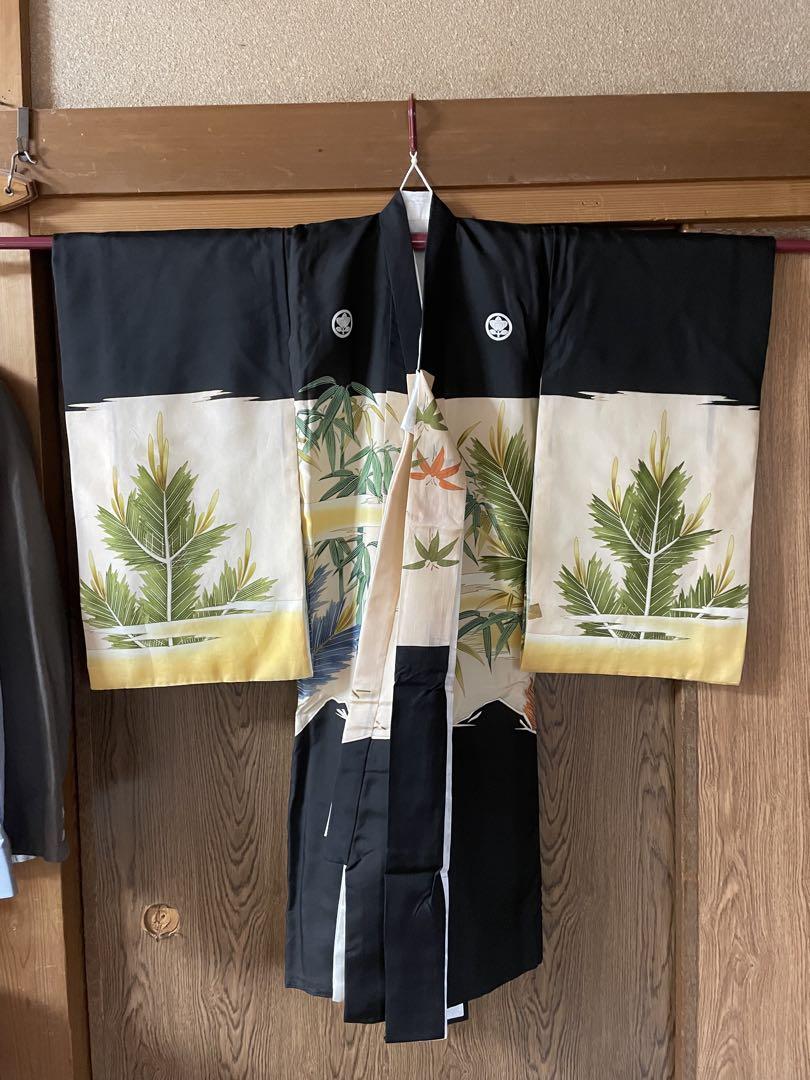 新品　未使用　着物 黒地 竹と鶴の模様