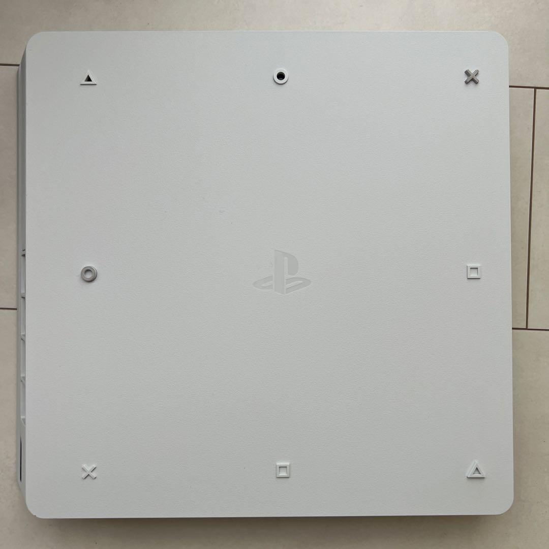 PS4 ホワイト 本体 コントローラー2個 ゲーム5本目立った傷や汚れなし UP786_INFO