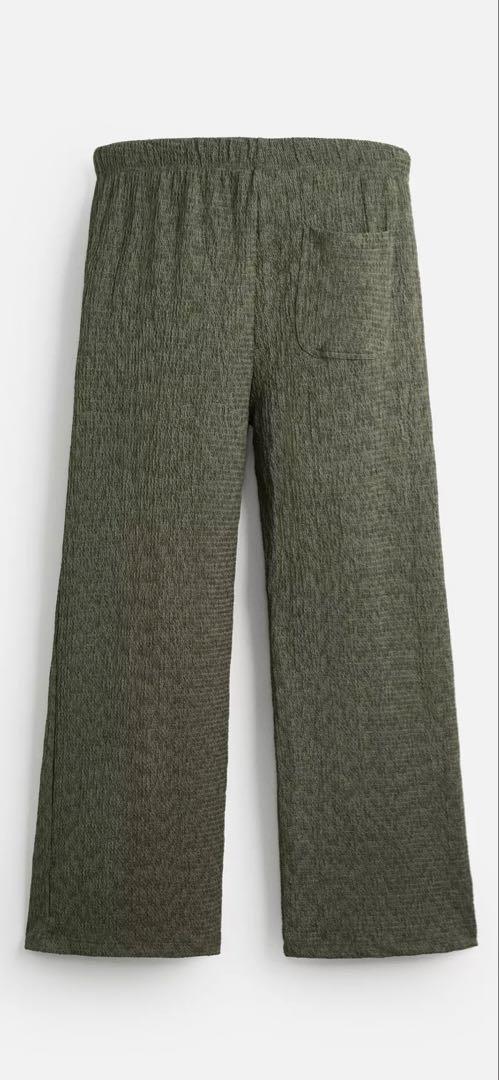 ZARA テクスチャードストラクチャーパンツ　L