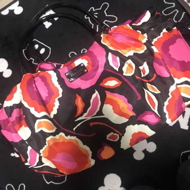 【冬バーゲン★】 kate spade 花柄 ケイトスペードのマザーズバッグ バッグ