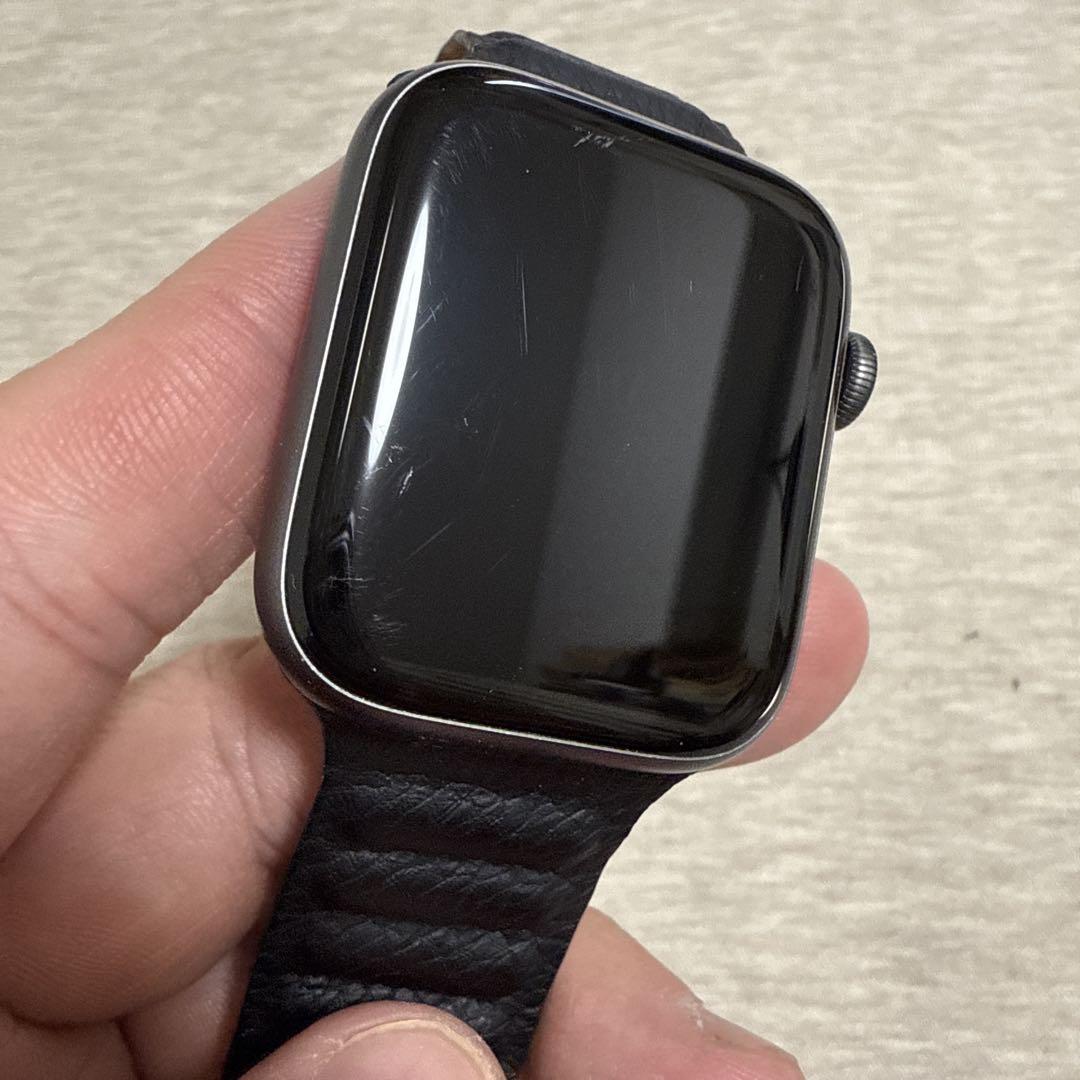 Apple Watch シリーズ4 (44mm)スペースグレー本体 充電器付き