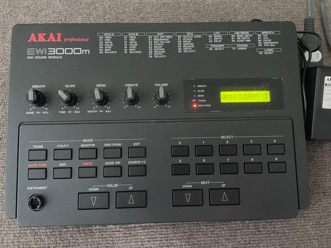 AKAI EWI3000m サウンドモジュール 専用音源 ラックマウント アカイ AKAI EWI3000m サウンドモジュール 専用音源 ラックマウント アカイ