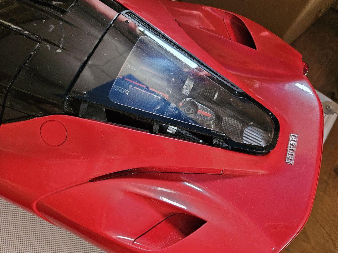 hachette 1/8スケール フェラーリ