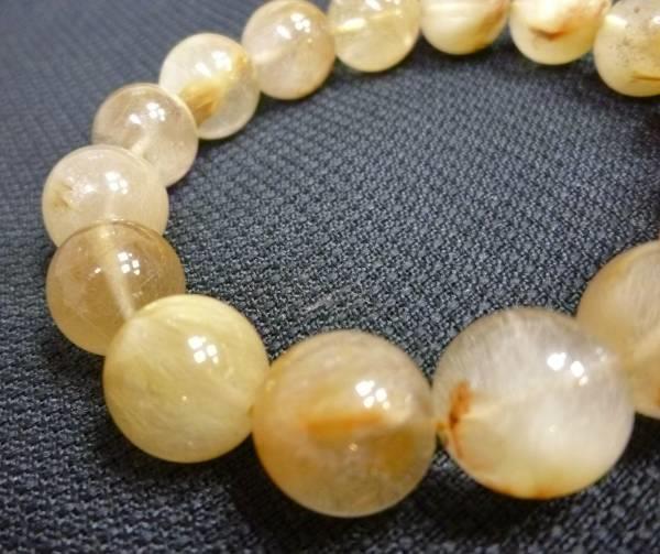 ホワイトルチル（ラビットヘアー）AA 13mmブレスレット