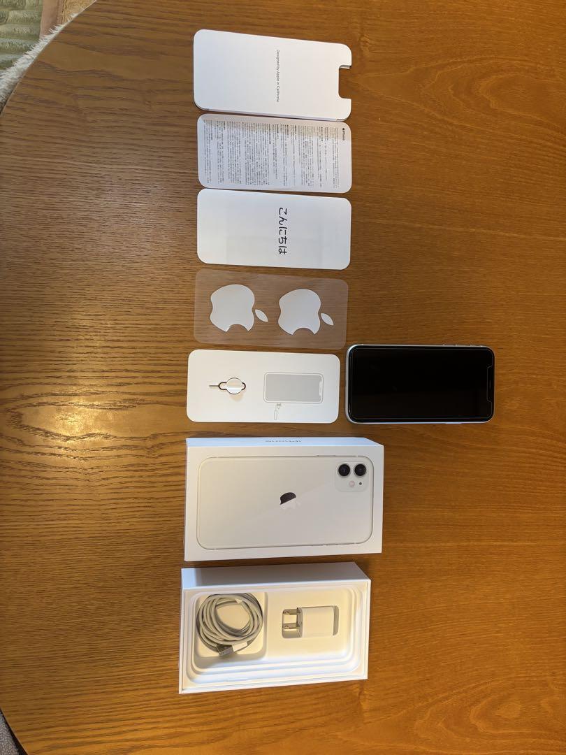 iPhone 11 64GB ホワイト 美品 1年使用