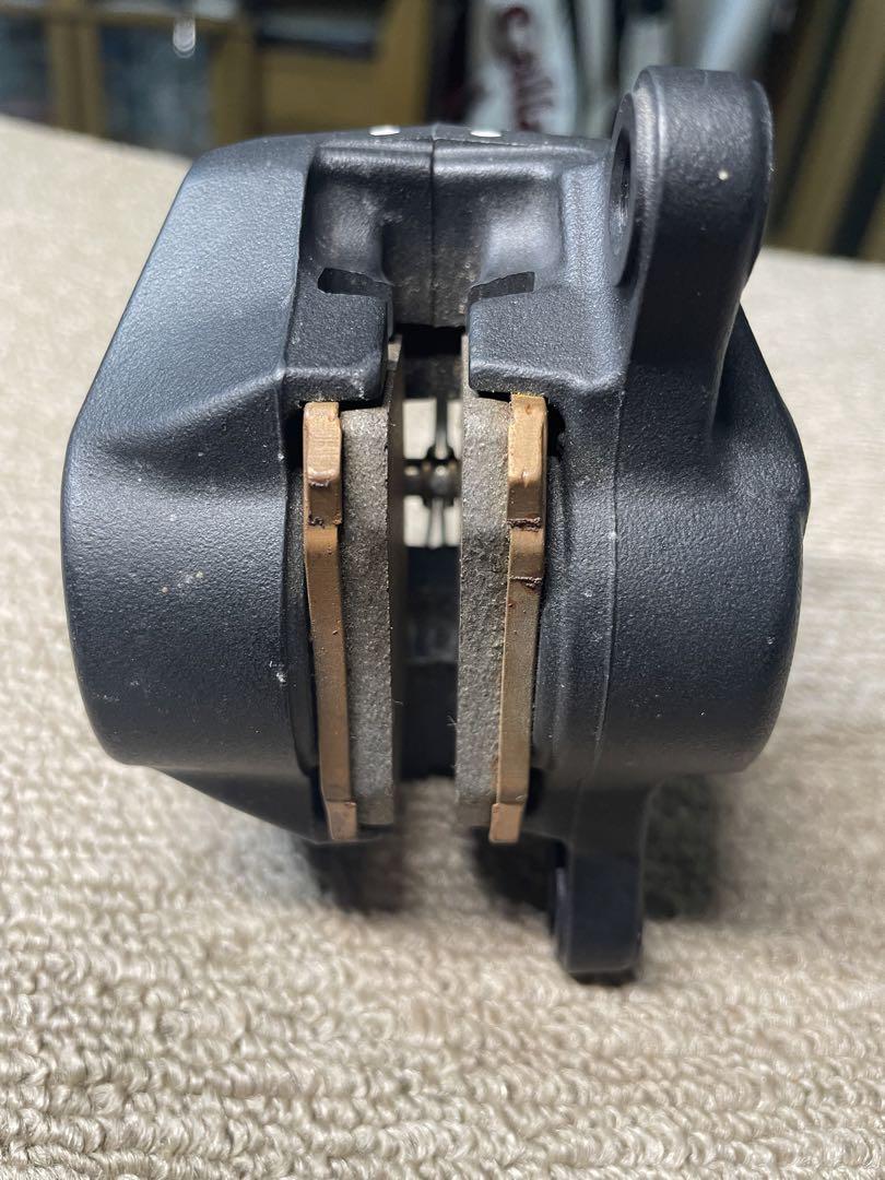 ゼファー1100用ブレンボリヤキャリパー