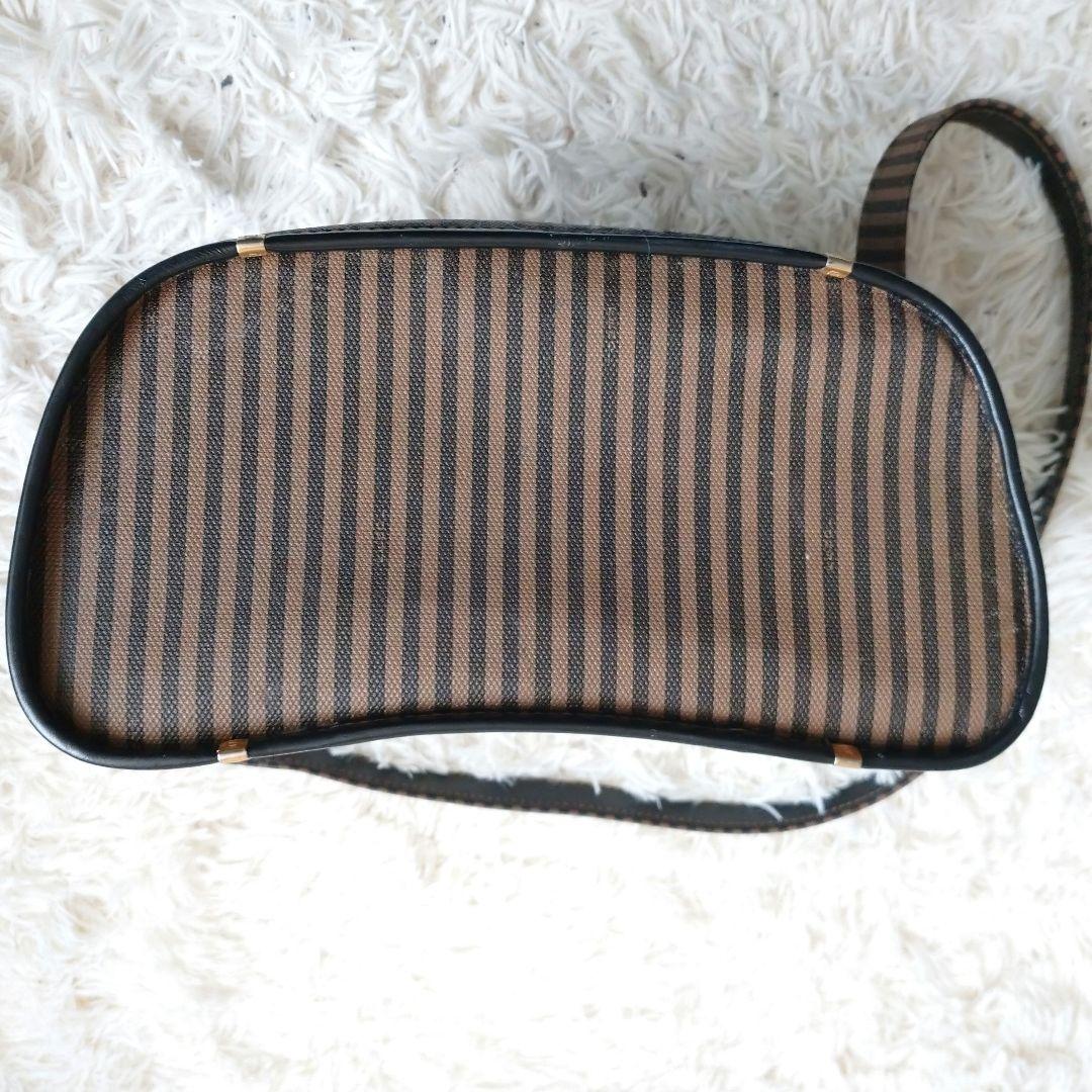 FENDI 大容量バニティーバッグ クロスボディ