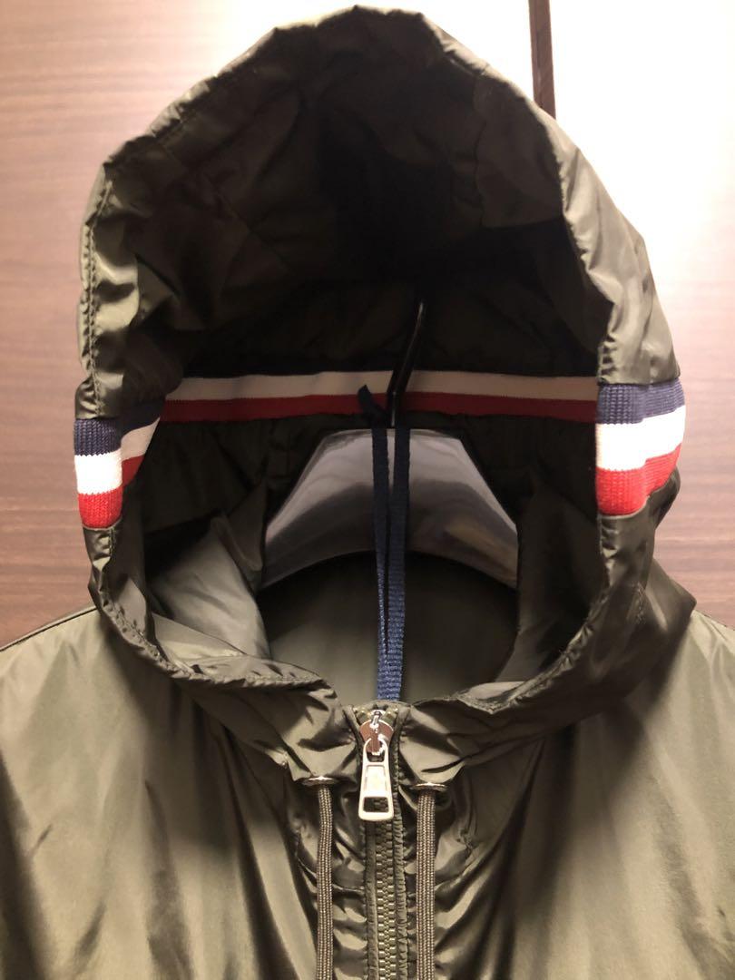 「国内正規購入品、ほぼ新品」MONCLER ナイロンジャケット　モンクレール