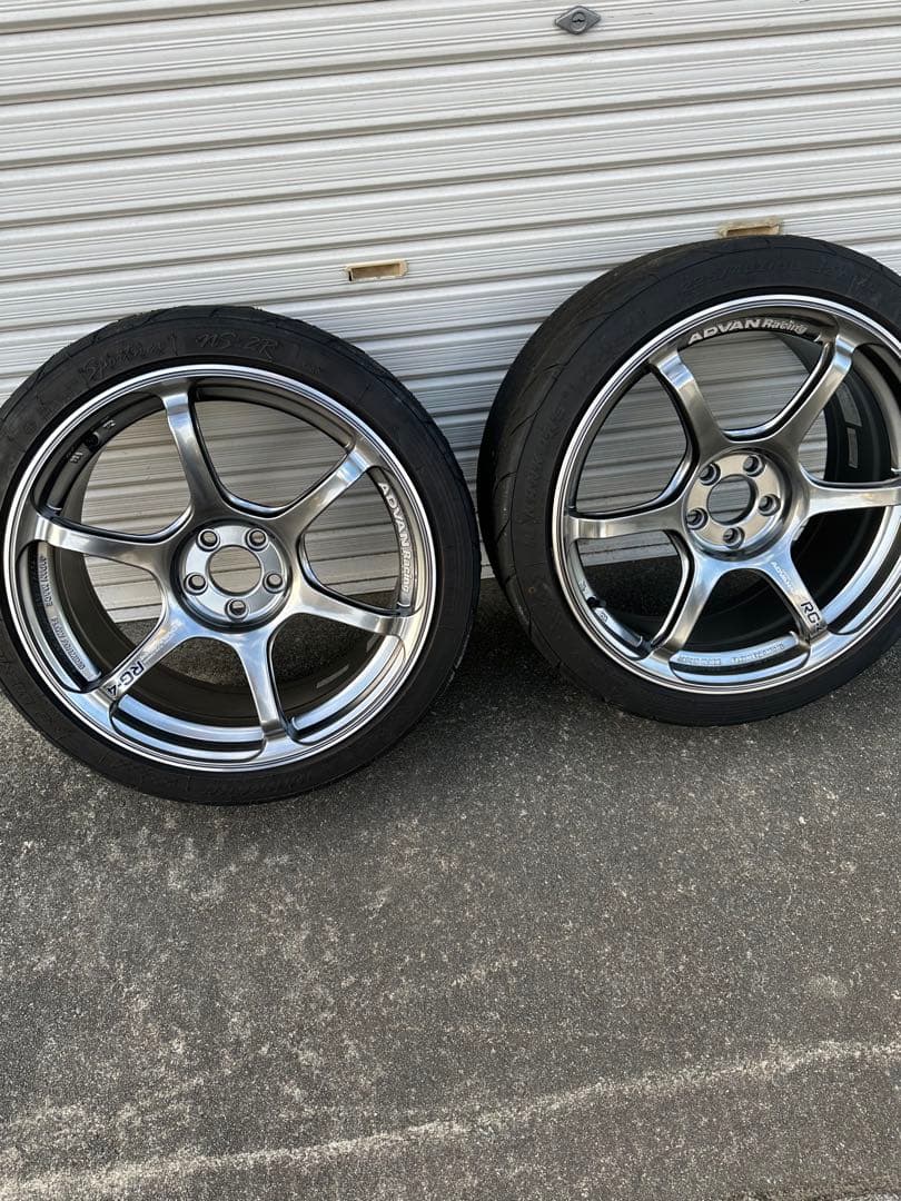18インチホイール 2本目立った傷や汚れなし