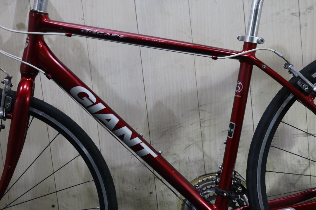 GIANT ESCAPE R3 700C アルミ 24速 470mmクロスバイク GIANT ESCAPE R3 700Cアルミ24速470mm RED系 クロス - メルカリ