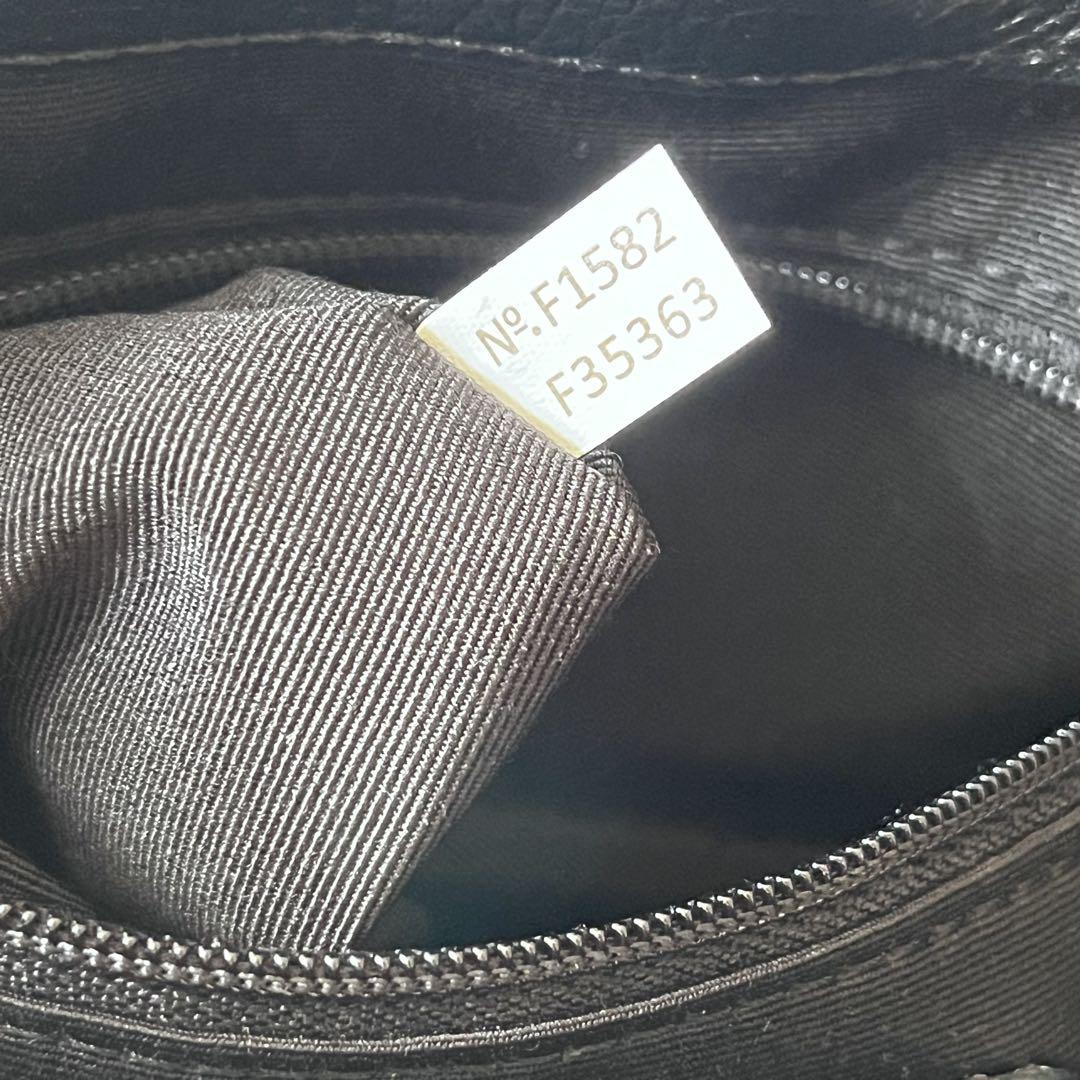【美品】COACH巾着ショルダーバッグ　シボ革レザーブラック　F35363