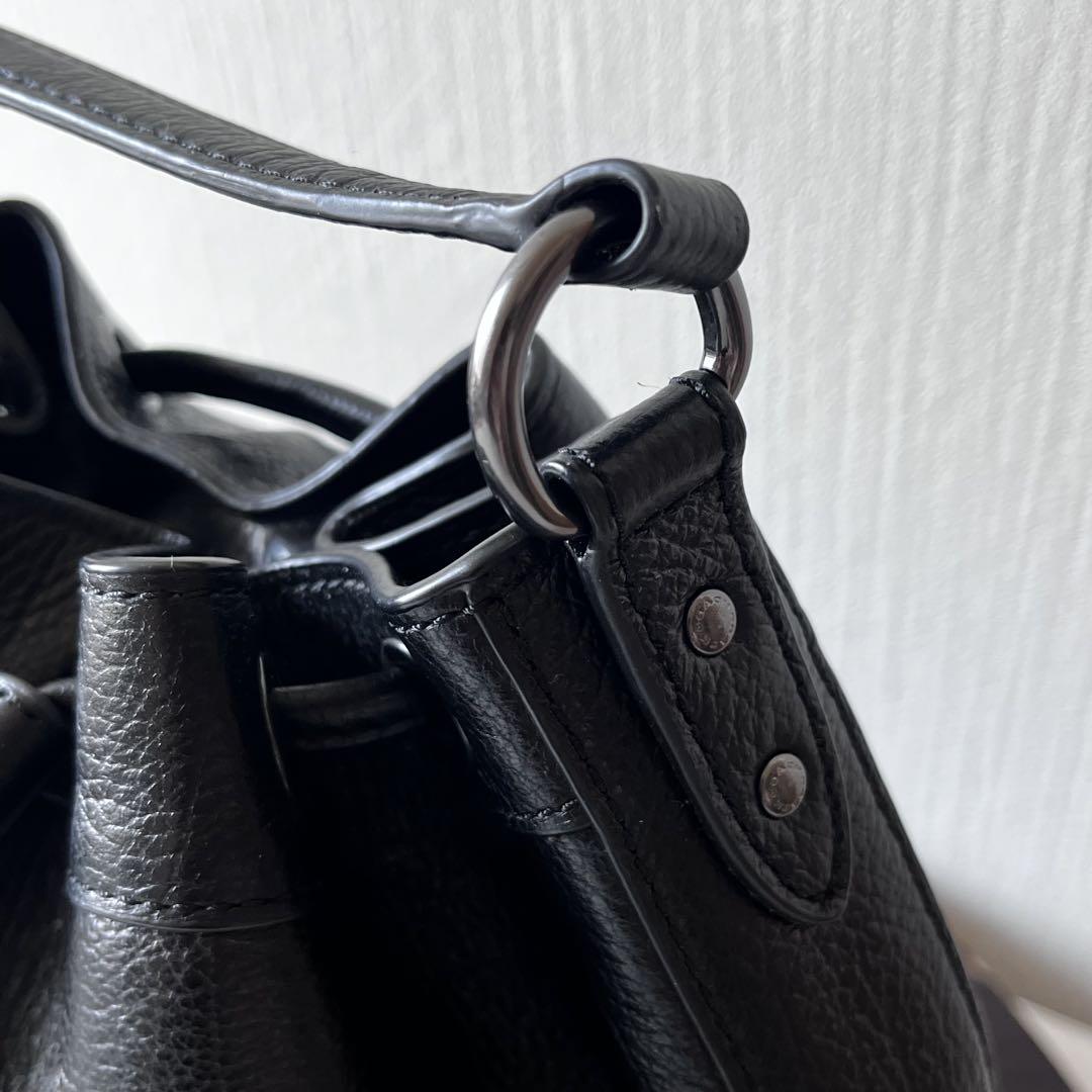【美品】COACH巾着ショルダーバッグ　シボ革レザーブラック　F35363