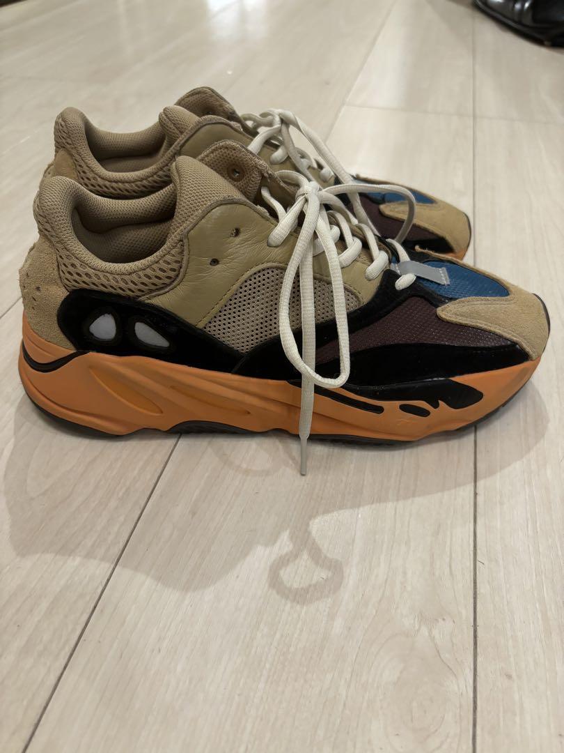 adidas Yeezy 700 ベージュ/オレンジ/ブラック