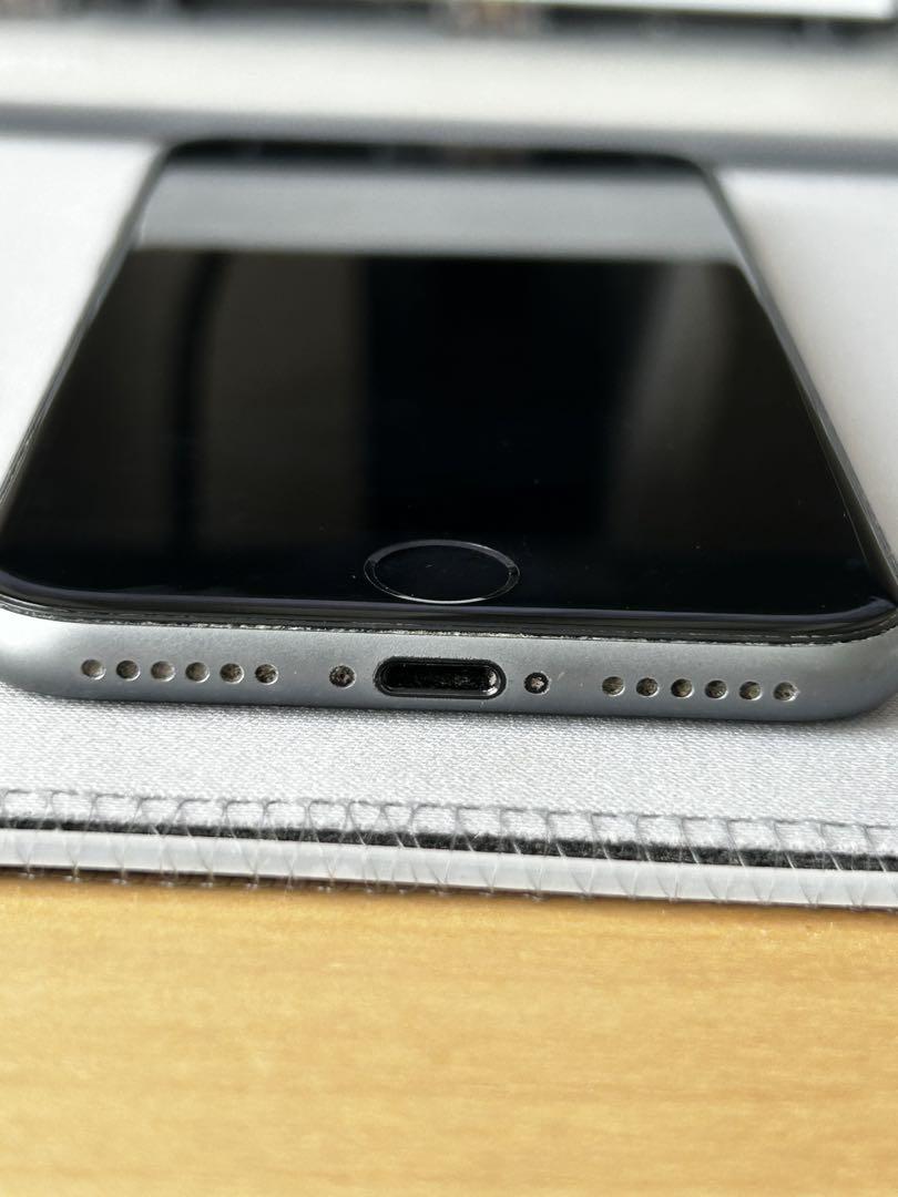 ブラック スマートフォン 本体のみ　iPhone8 iPhone8 128GB SIMフリー ブラック