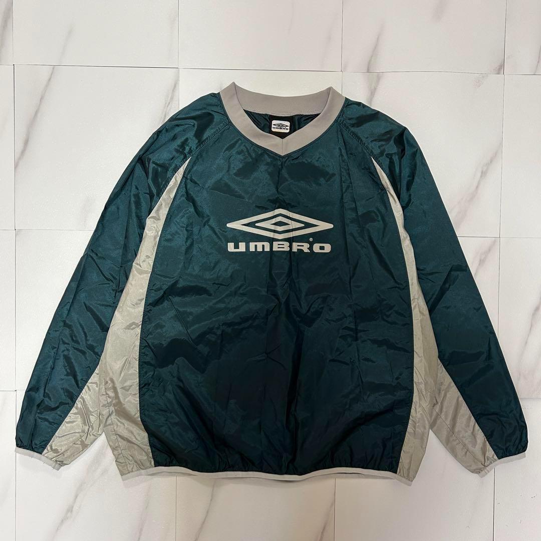 UMBRO アンブロ　ダークグリーン 長袖カットソー　ナイロンプルオーバー