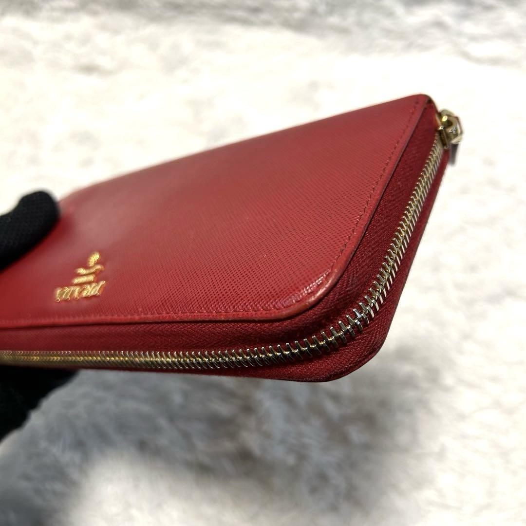 人気箱付き✨プラダ 長財布 ラウンドジップ サフィアーノレザー 赤