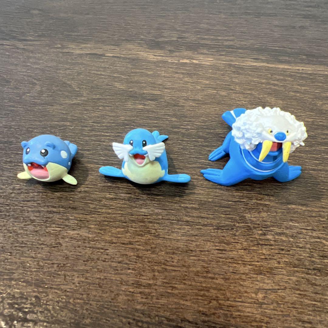 ポケモン　立体図鑑　ガチャガチャ　フィギュア