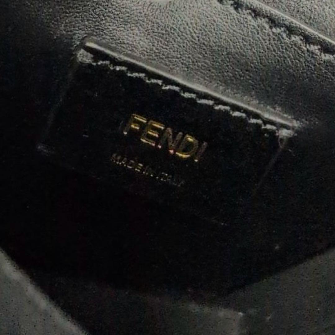 FENDI フェンディ レザー ロゴ ポシェット ボックス型ショルダーバッグ