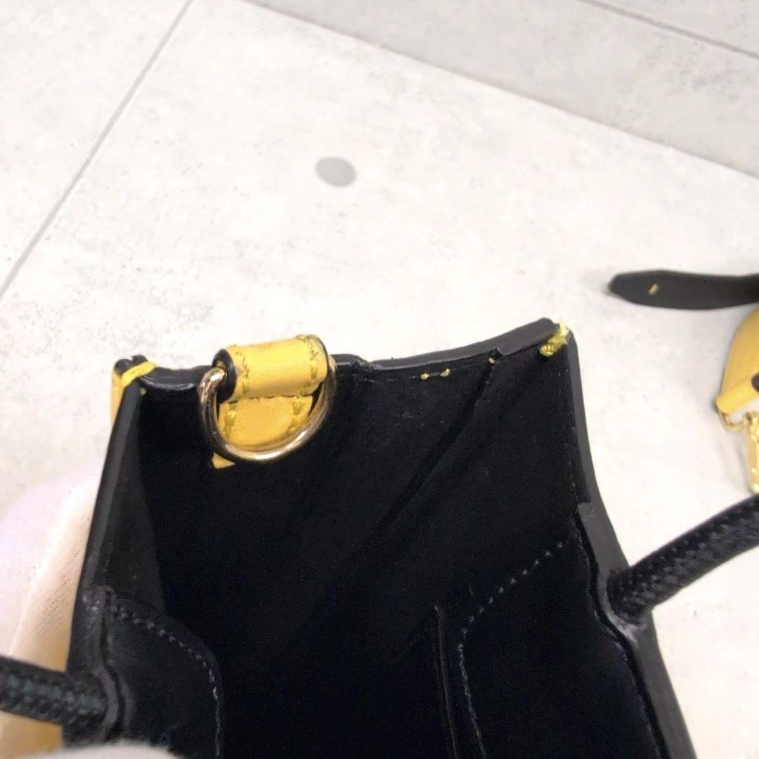 FENDI フェンディ レザー ロゴ ポシェット ボックス型ショルダーバッグ