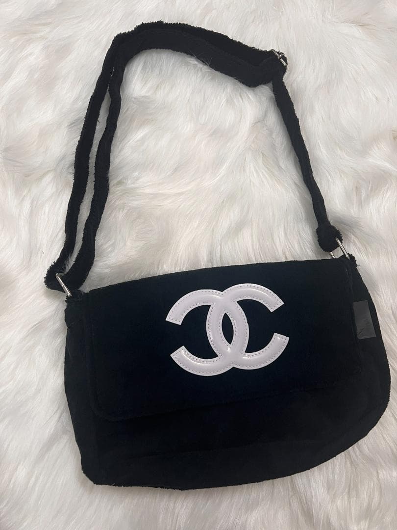 超 ショルダーバッグ ブラック 商品 もこもこ